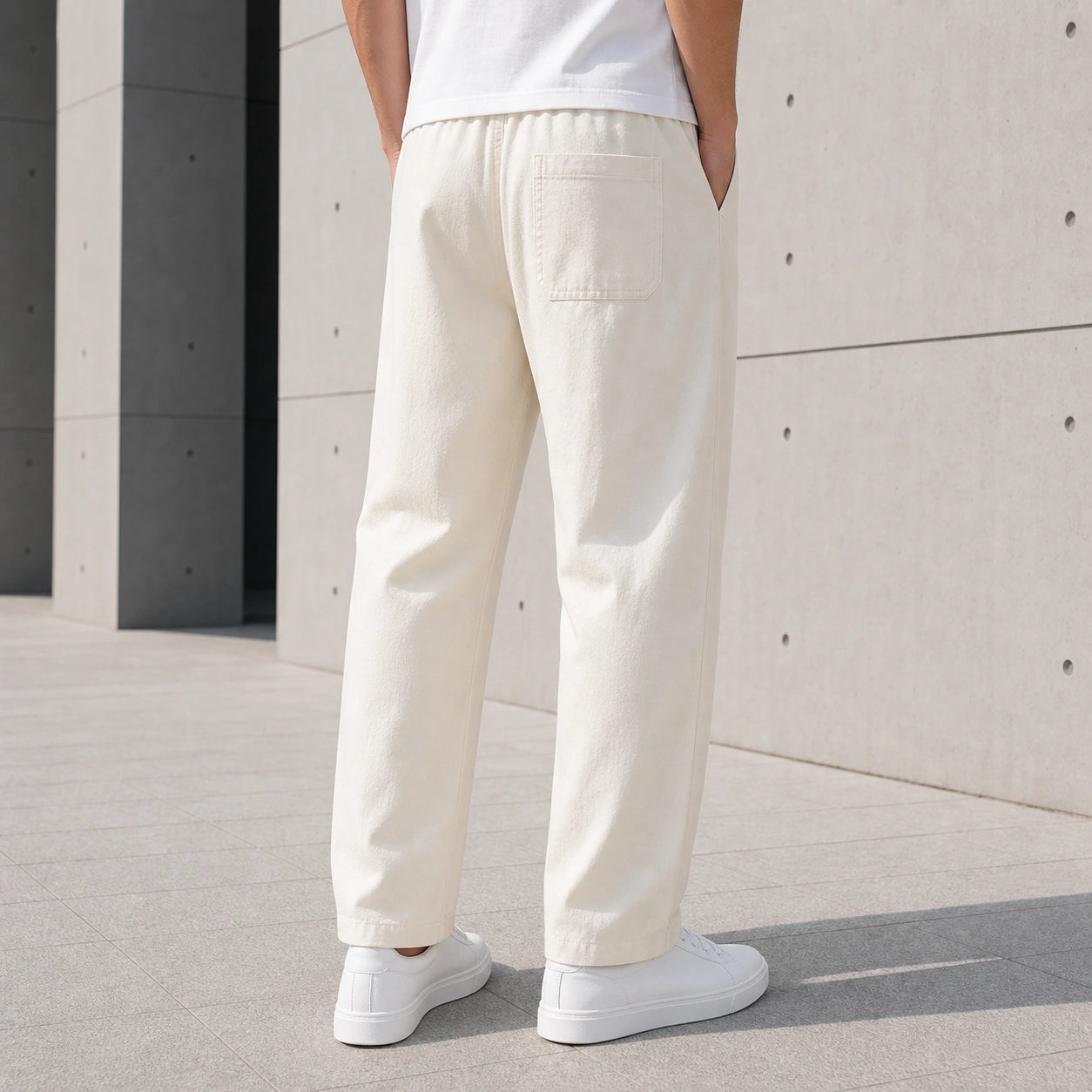 Стилни мъжки панталони с еластична талия и връзки - Pantalon3 ecru lifestyle back