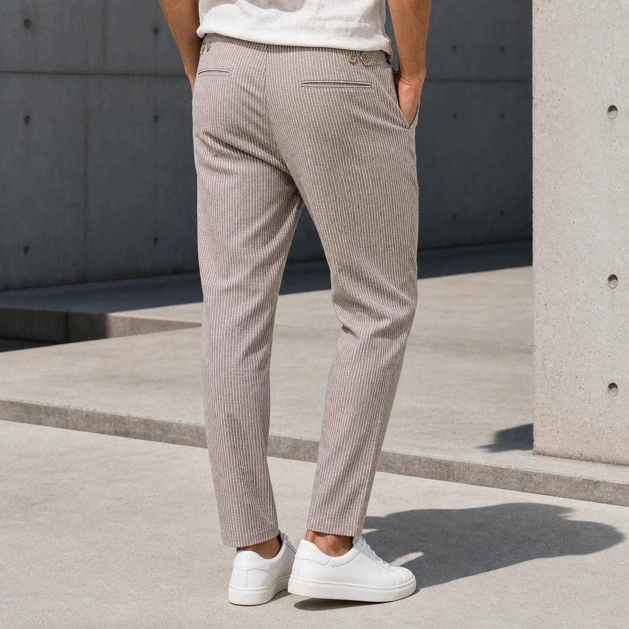 Стилни мъжки райе панталони с копчета и връзки - Pantalon4 lifestyle back