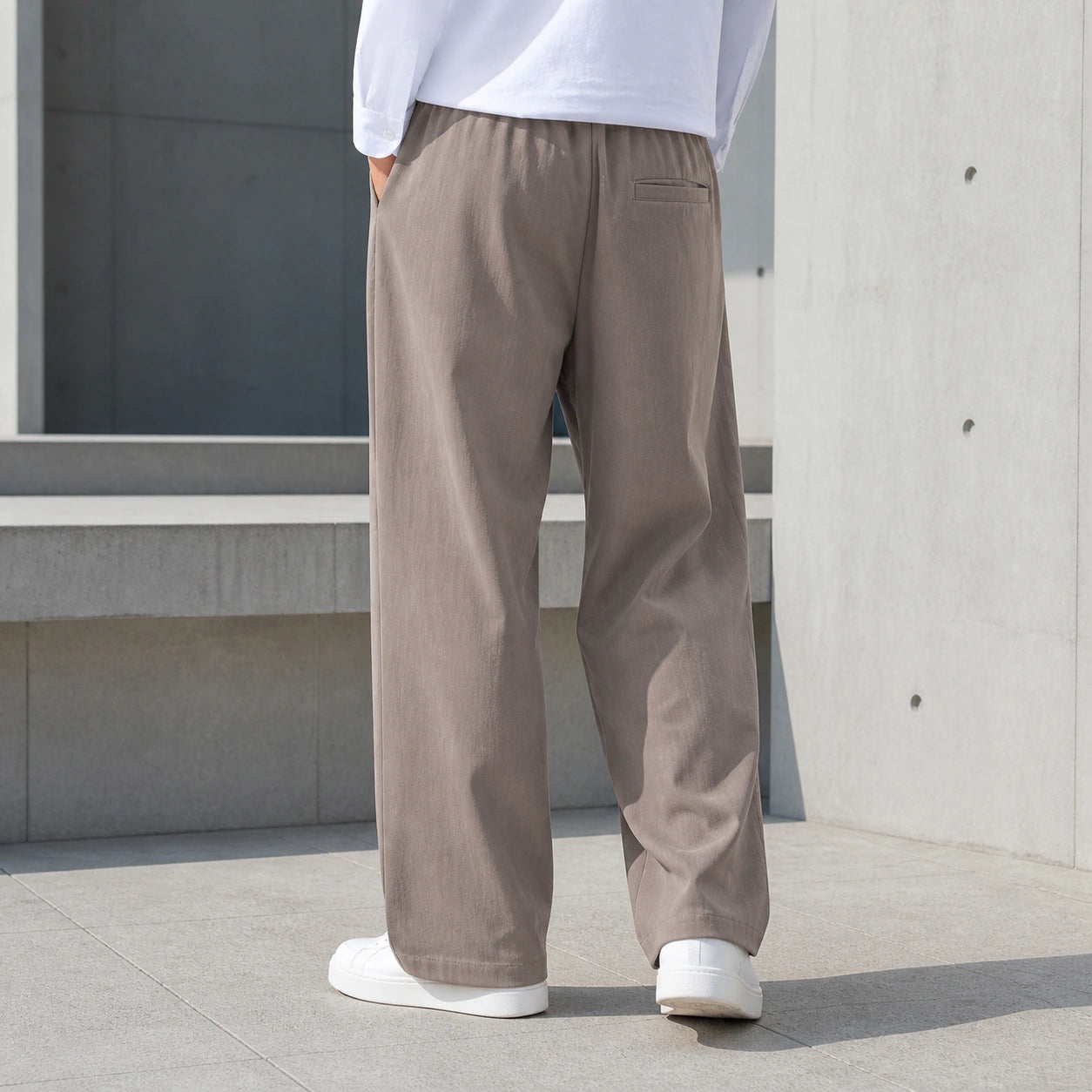 Стилни мъжки прави панталони с изчистена линия - Pantalon5 lifestyle back