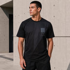 Черна мъжка тениска с дискретен преден акцент - Shirt1 lifestyle front