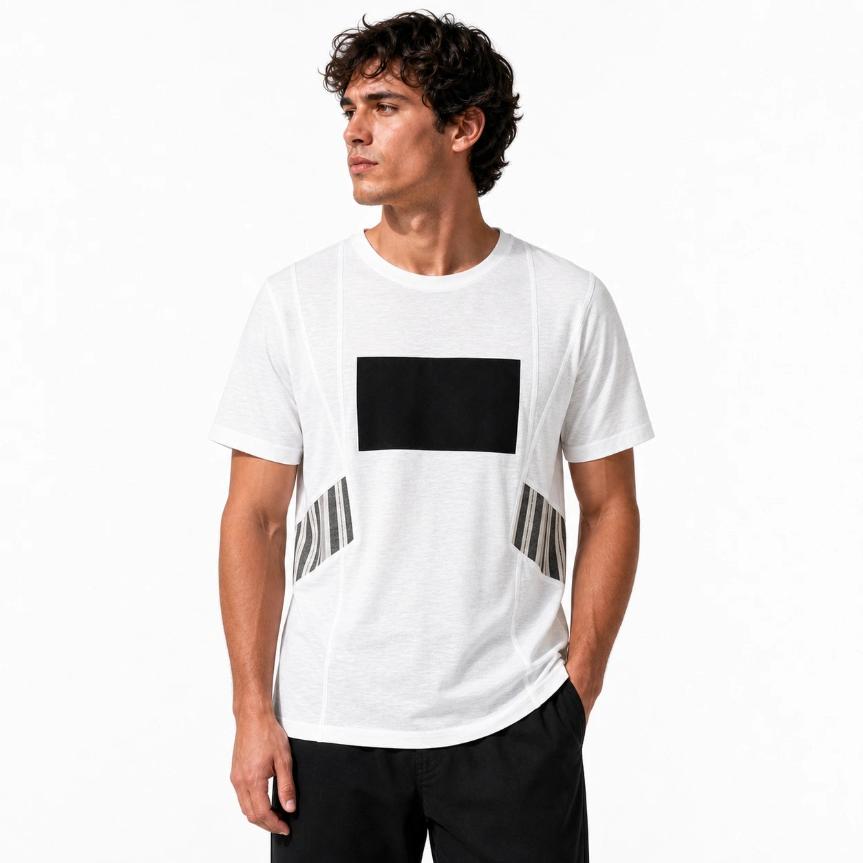 Стилна бяла мъжка тениска с геометричен принт - Shirt1 studio