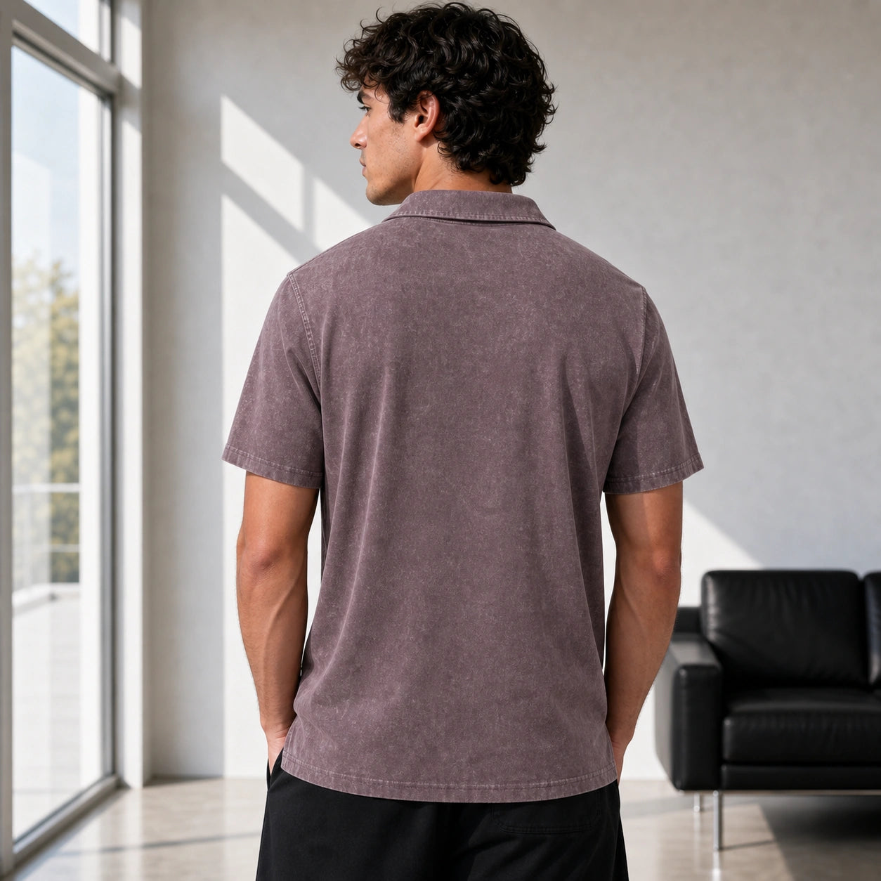 Стилна пепелявокафява мъжка риза с къс ръкав - Shirt12 lifestyle back