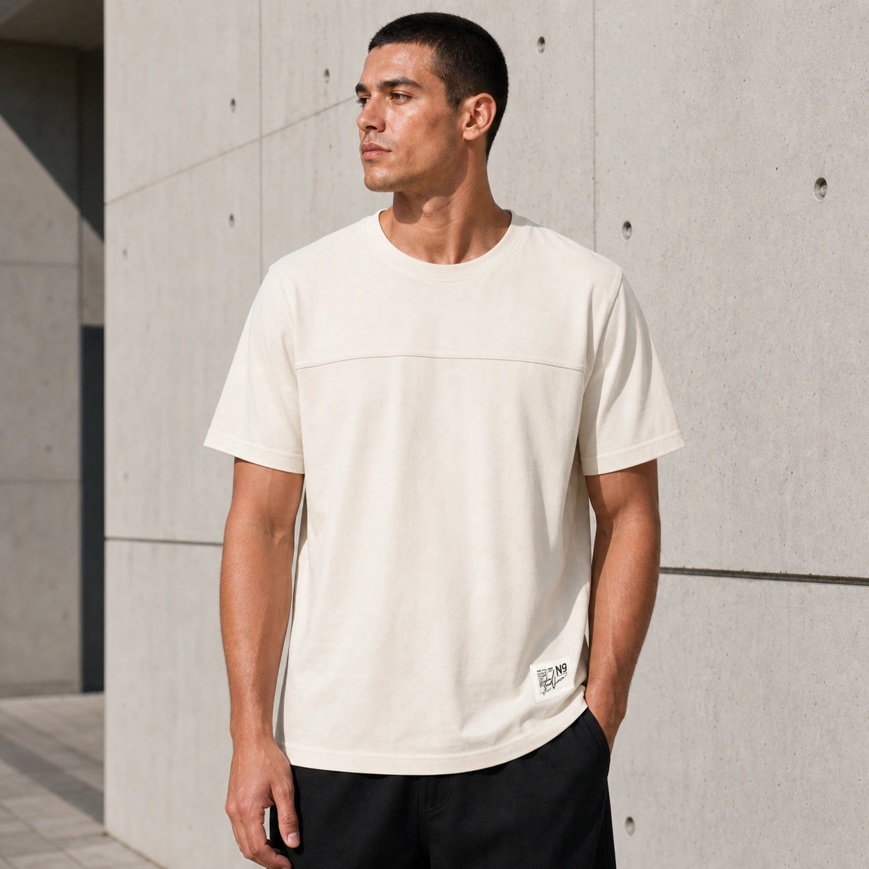 Стилна мъжка тениска с минималистичен дизайн - Shirt15 lifestyle front