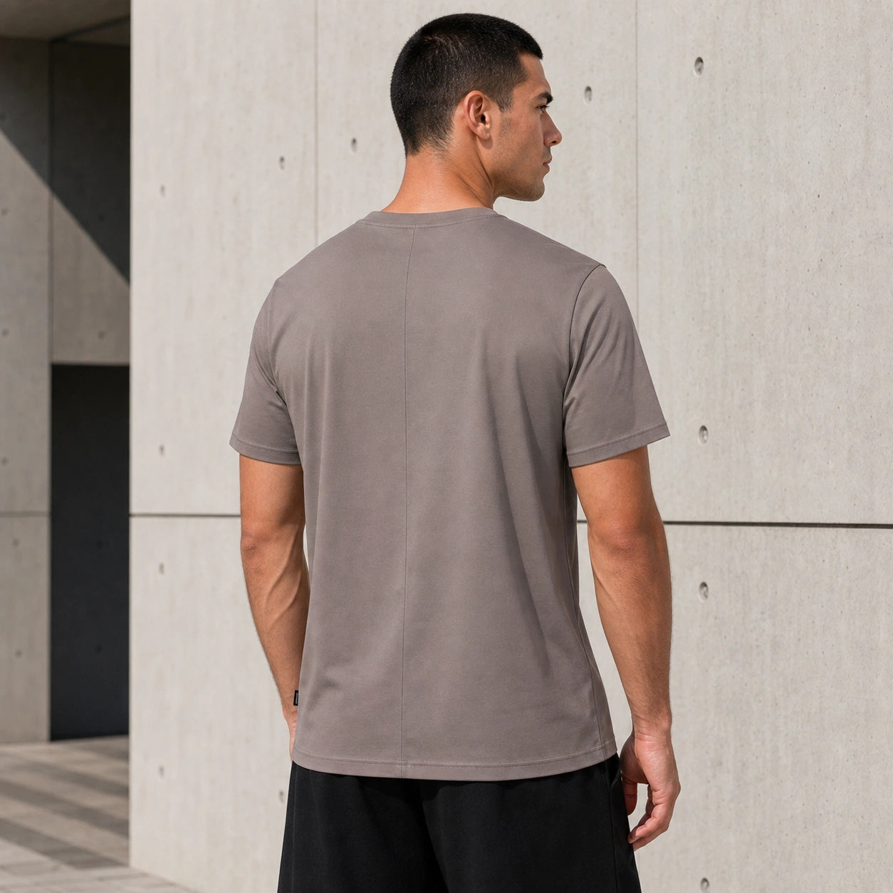 Стилна мъжка тениска с изчистен дизайн - Shirt4 lifestyle back