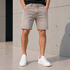 Мъжки светлосиви къси дънки с изчистен дизайн - Shortjeans4 lifestyle front