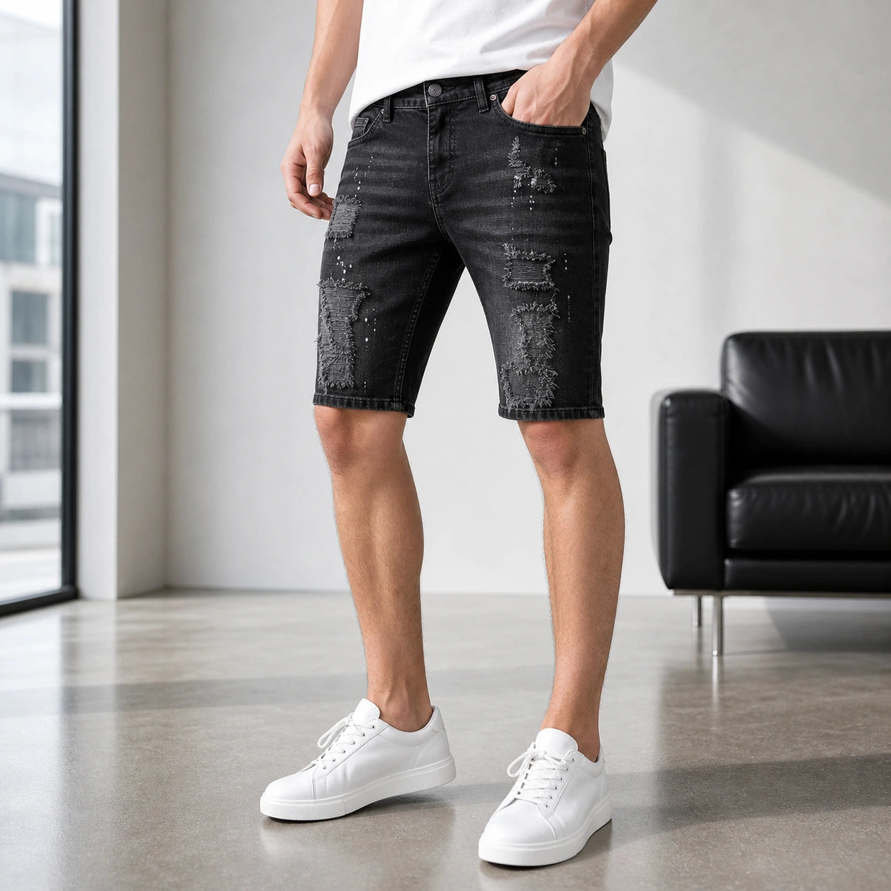 Черни мъжки къси дънки с накъсани детайли - Shortjeans8 lifestyle front